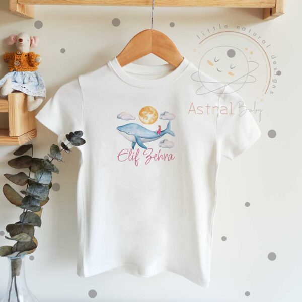 Balina ve Küçük Kız Çocuk Temalı Çocuk T-shirt